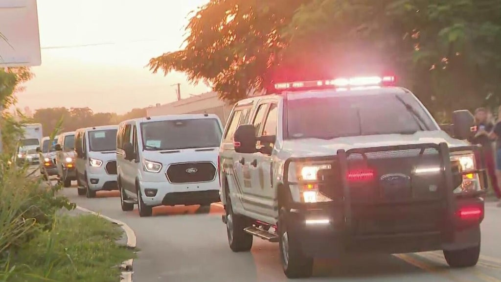 South Florida first responders head to Panhandle as Hurricane Isaias creeps closer to region — CBS Miami, Weston Community news