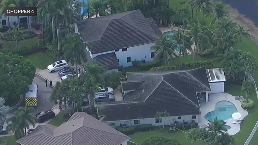 Body found floating in Weston swimming pool, BSO says — CBS Miami, Weston Sports news