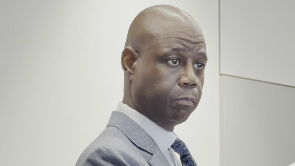 North Miami mayor disqualified from race, leaving opponent as only person on ballot — CBS Miami, Weston Government news