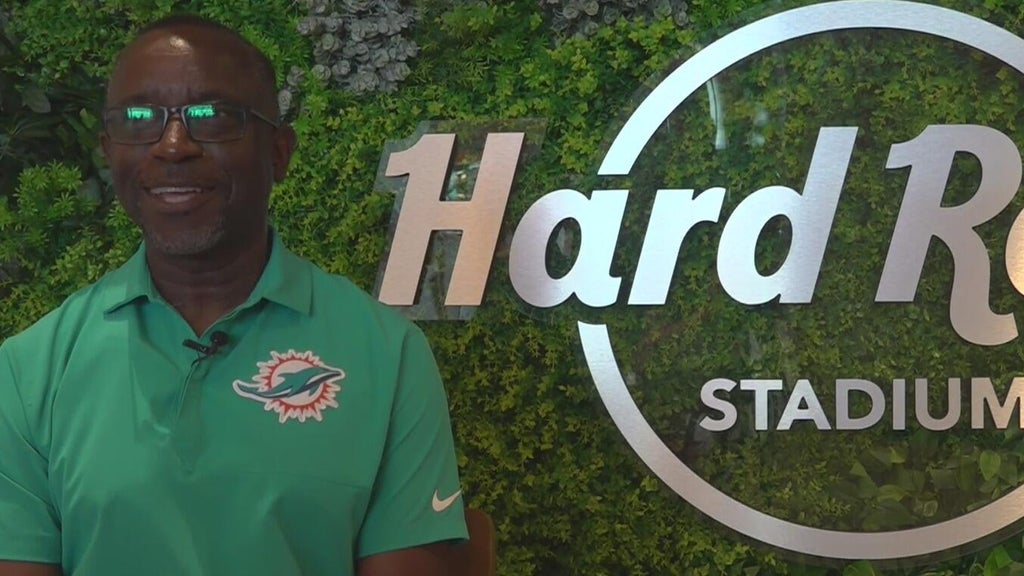 Hustle and Heart: Miami Dade College professor finds passion as Hard Rock Stadium usher — CBS Miami, Weston Schools news