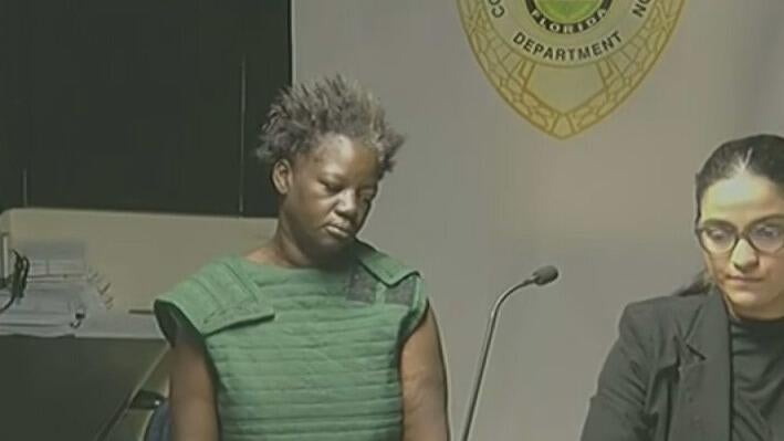 Woman accused of setting man on fire in NW Miami-Dade appears before judge — CBS Miami, Weston Community news