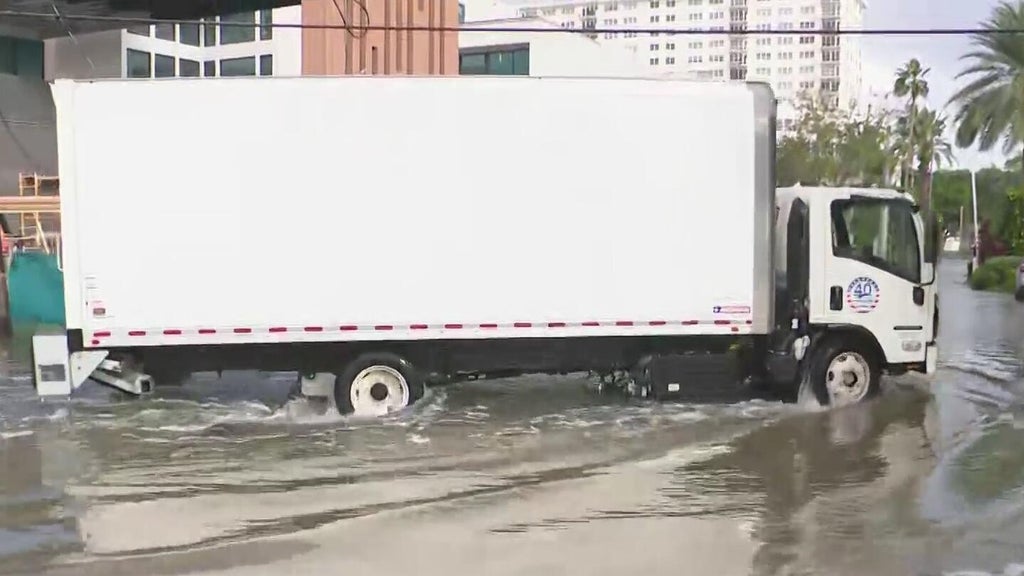 Flooding takes place in Fort Lauderdale neighborhoods as king tides peak Tuesday — Weston Business news