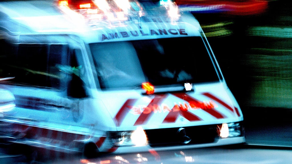 Woman arrested after allegedly setting man on fire in Miami-Dade, authorities say — CBS Miami, Weston Health news