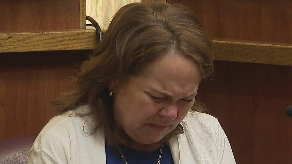 Alberto Sierra's mom takes the stand in his death penalty trial for murder of wife, 3 girls — CBS Miami, Weston Community news