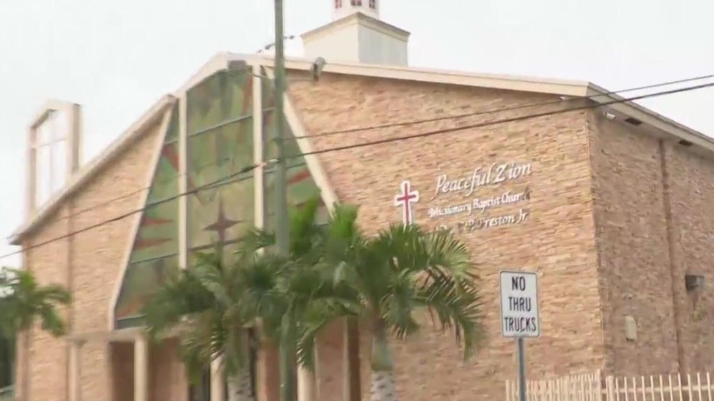 Man's decomposing body found on a lot owned by a northwest Miami-Dade church — CBS Miami, Weston Schools news