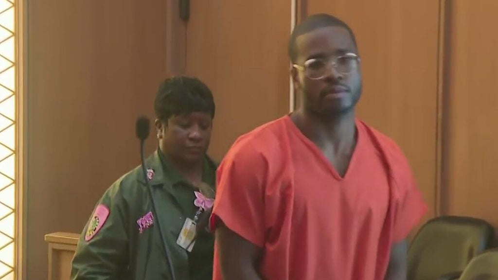 Man convicted of killing Miami Beach tourist begins sentencing trial — CBS Miami, Weston Community news