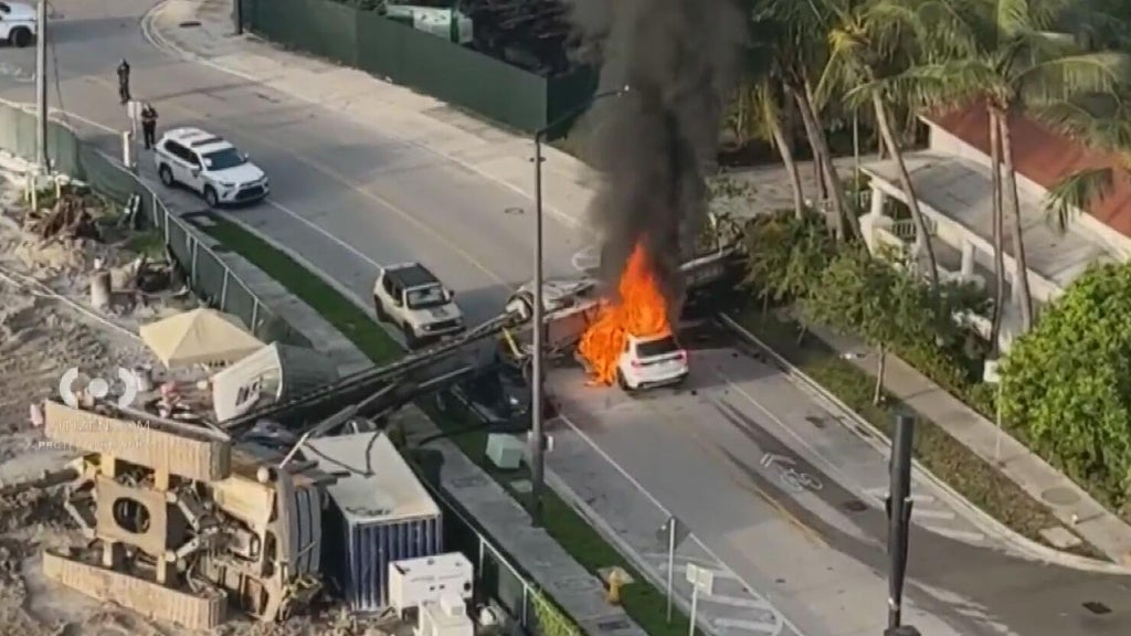 Brickell crane collapse injures 4, Miami police say — CBS Miami, Weston Community news