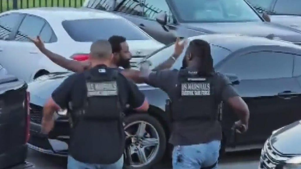 Arrest reports show Dwight Wells and his suspected killer knew each other — CBS Miami, Weston Community news