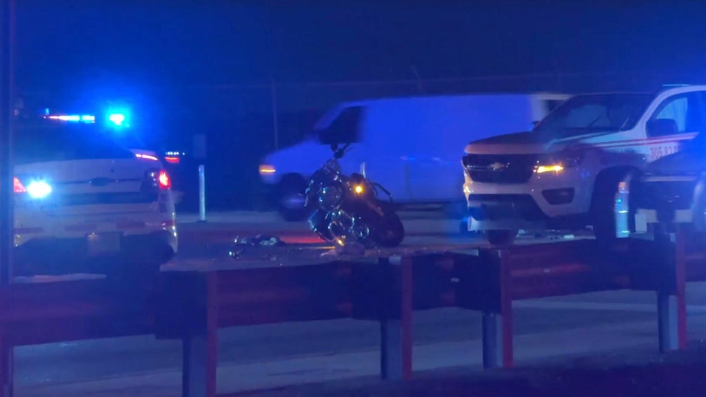 Motorcyclist airlifted to hospital after Miami Lakes crash, MDSO says — CBS Miami, Weston Health news