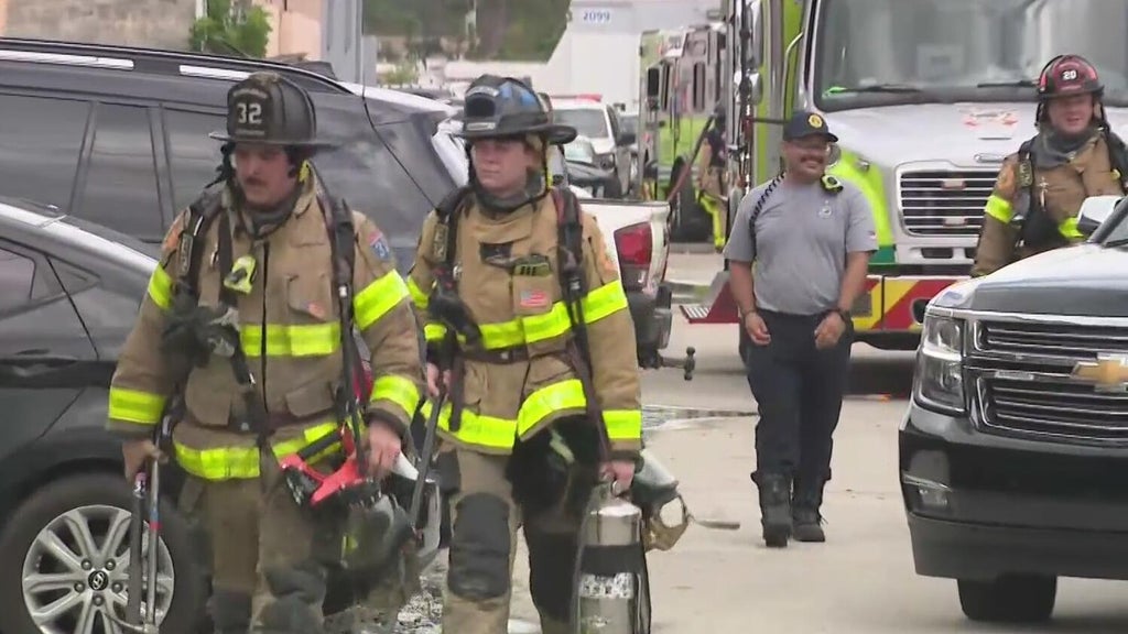 Over 15 Miami-Dade Fire Rescue units responded to 2nd-alarm warehouse fire in Opa Locka — CBS Miami, Weston Community news