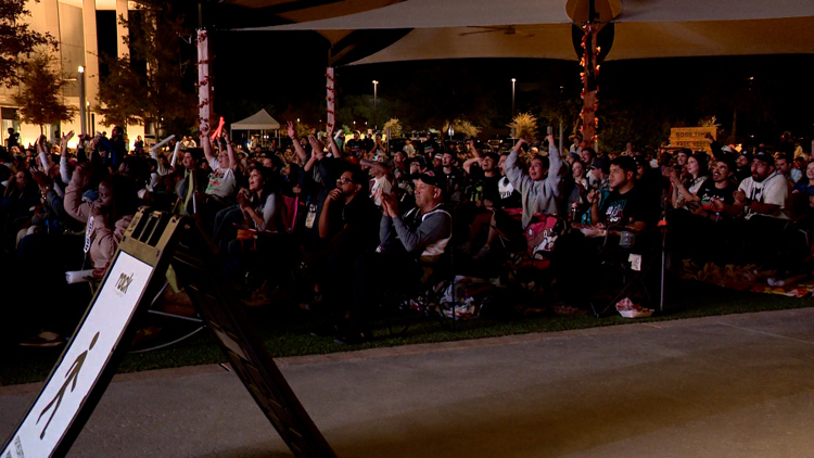 “Go Spurs Go” | Spurs fans gather at The Rock at La Cantera for season opener watch party — KENS 5 (San Antonio), Weston Sports news