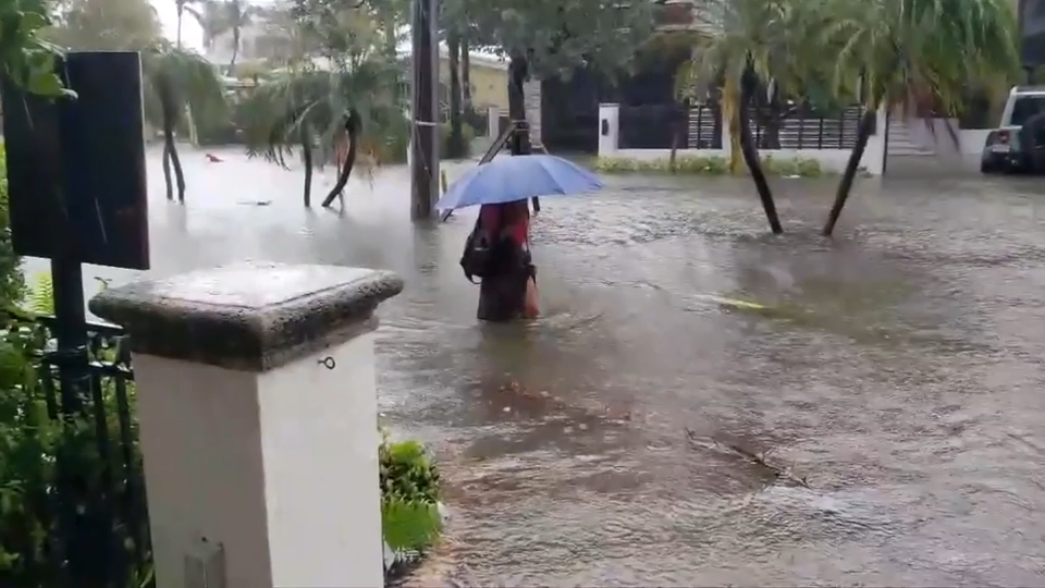 Residents in Fort Lauderdale neighborhood left frustrated as roads remain largely impassable due to king tides — WSVN 7 Broward