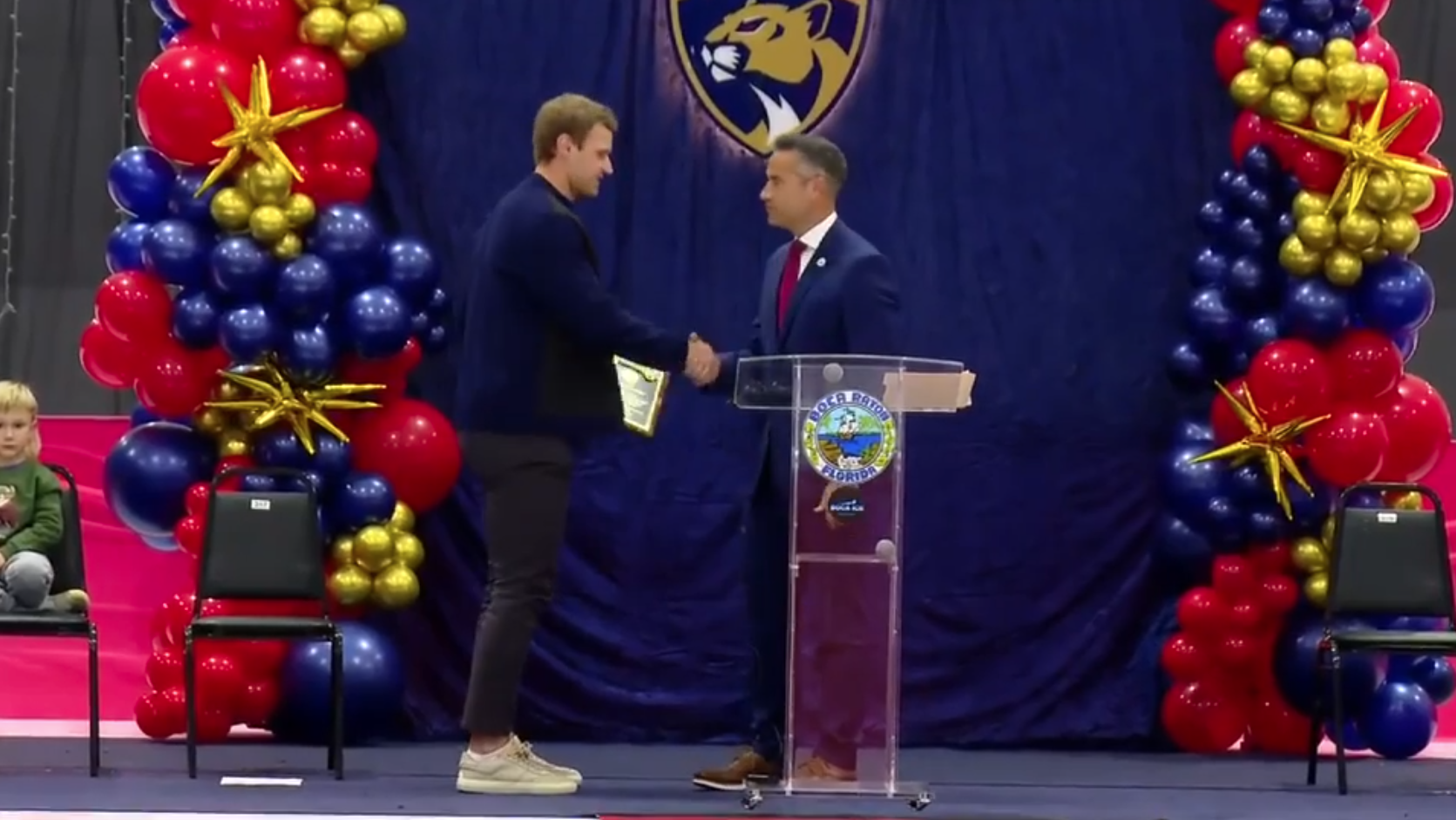 Panthers’ Barkov given Key to the City of Boca Raton amid recovery from knee injury — WSVN Sports